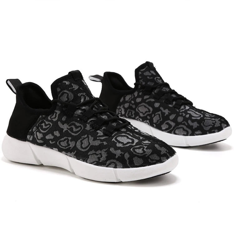 Servit Slip-on Sneakers